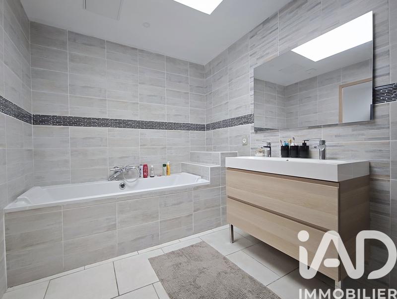 Maison de ville - 138 m² - 4 pièces