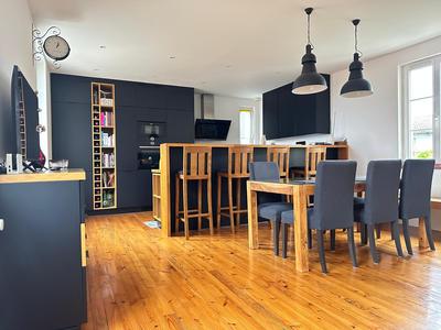 Maison ancienne - 173 m² - 6 pièces