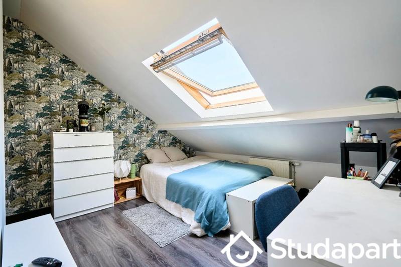 Chambre - 12 m² - 1 pièce