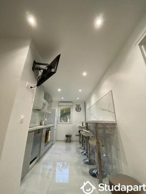 Chambre - 11 m² - 1 pièce