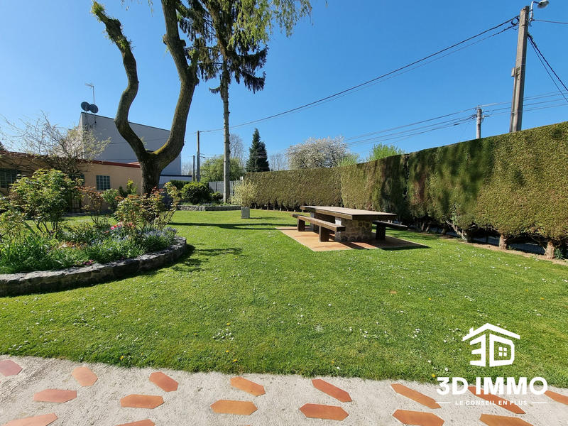 Maison - 286 m² - 14 pièces