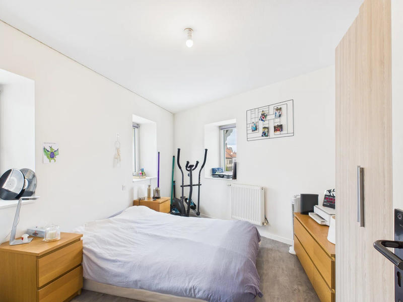 Appartement - 85 m² - 5 pièces