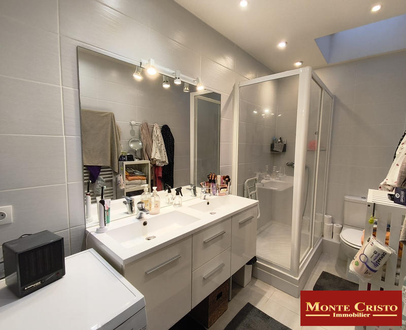 Appartement - 72 m² - 3 pièces