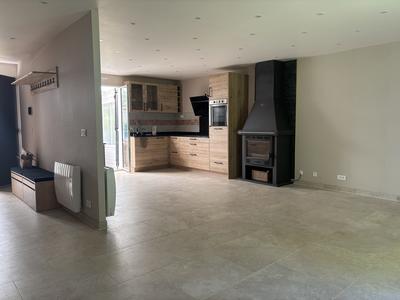 Maison - 122 m² - 7 pièces