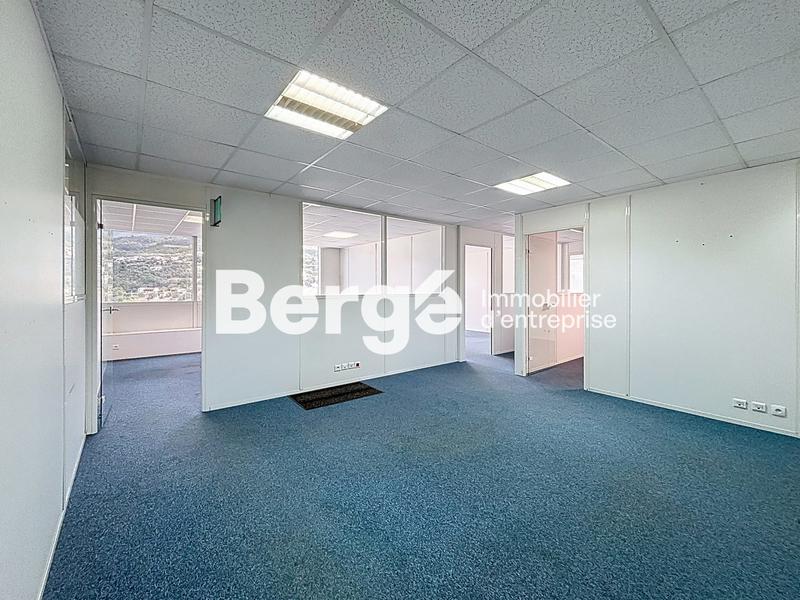 Bureau - 277 m²