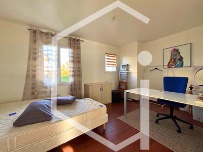 Maison - 125 m² - 4 pièces