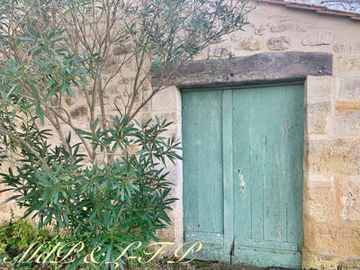 Maison - 247 m² - 9 pièces