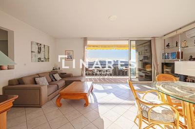 Appartement - 80 m² - 3 pièces