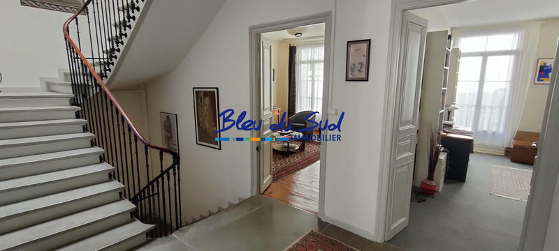 Maison - 250 m² - 11 pièces