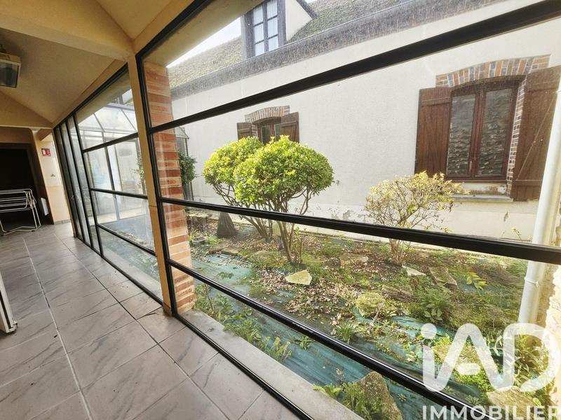 Maison - 609 m² - 14 pièces