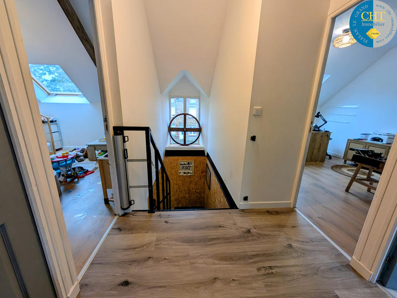 Maison - 94 m² - 5 pièces