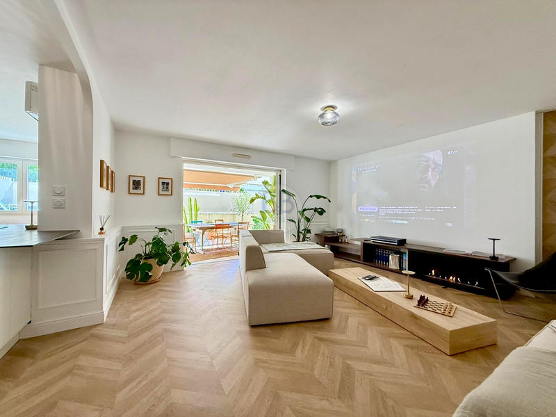 Appartement - 100 m² - 4 pièces