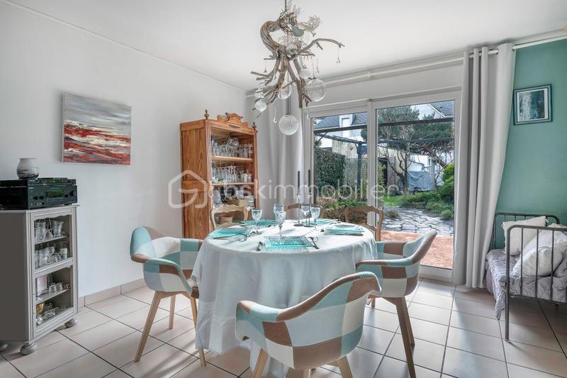 Maison - 140 m² - 6 pièces