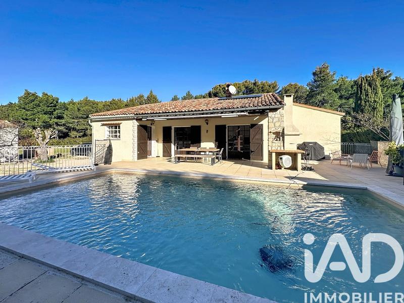 Maison - 230 m² - 8 pièces