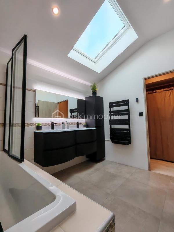 Corps de ferme - 171 m² - 8 pièces