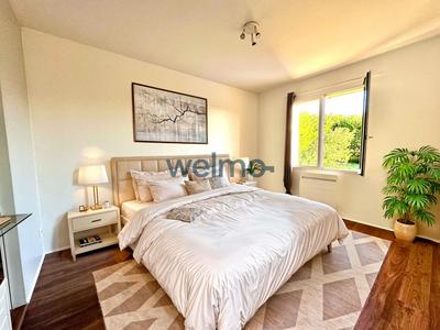 Maison - 181 m² - 6 pièces