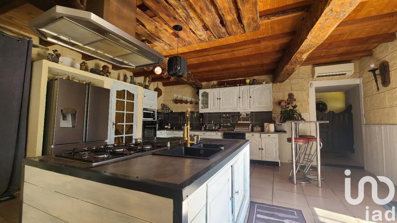 Maison - 260 m² - 8 pièces