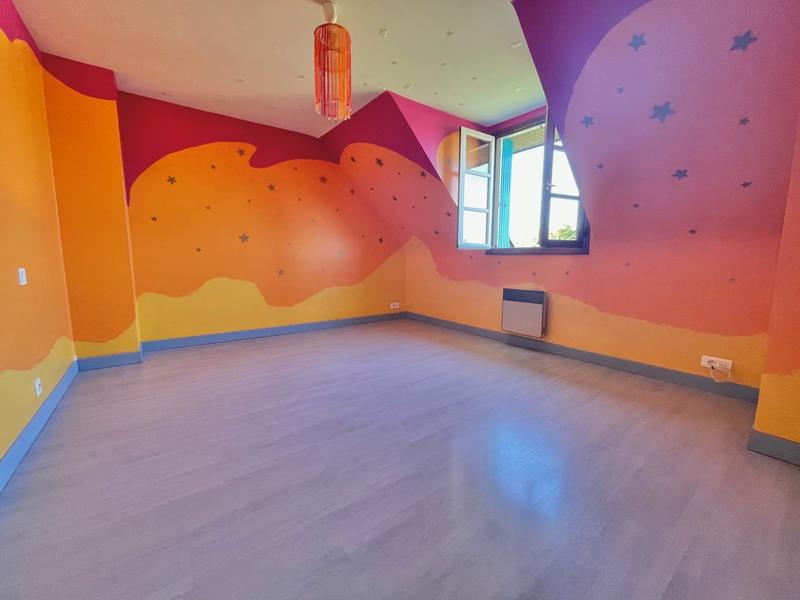 Maison - 110 m² - 6 pièces