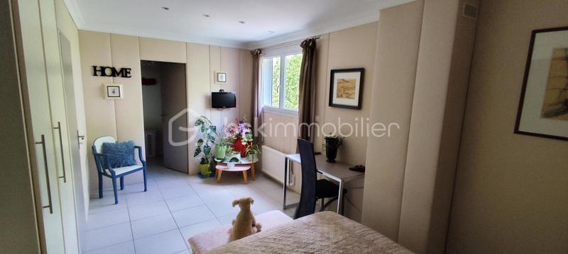 Propriété - 277 m² - 10 pièces