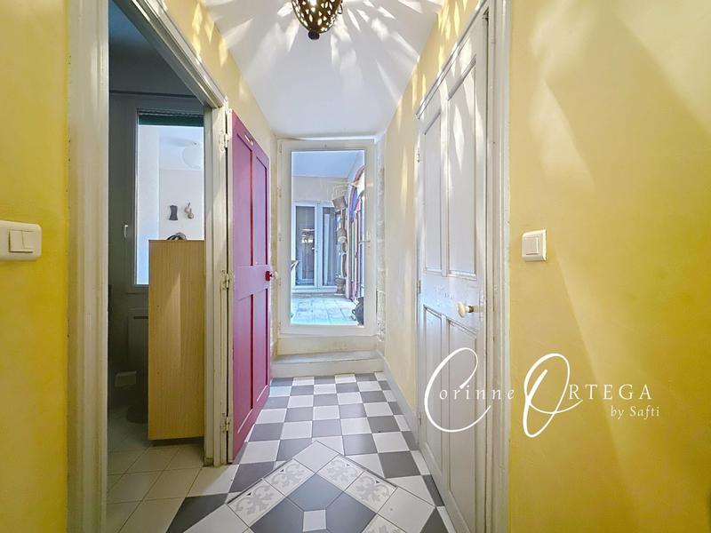 Maison - 220 m² - 7 pièces