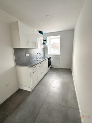 Appartement - 80 m² - 3 pièces