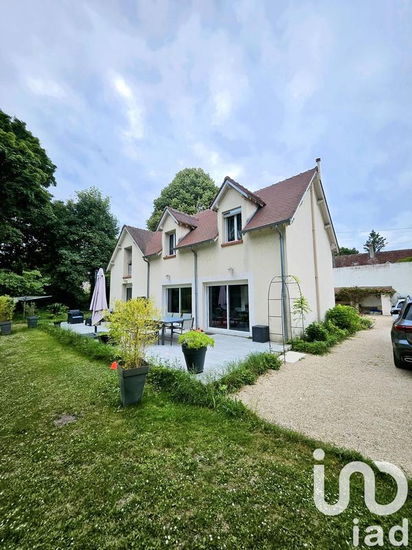 Maison - 206 m² - 8 pièces