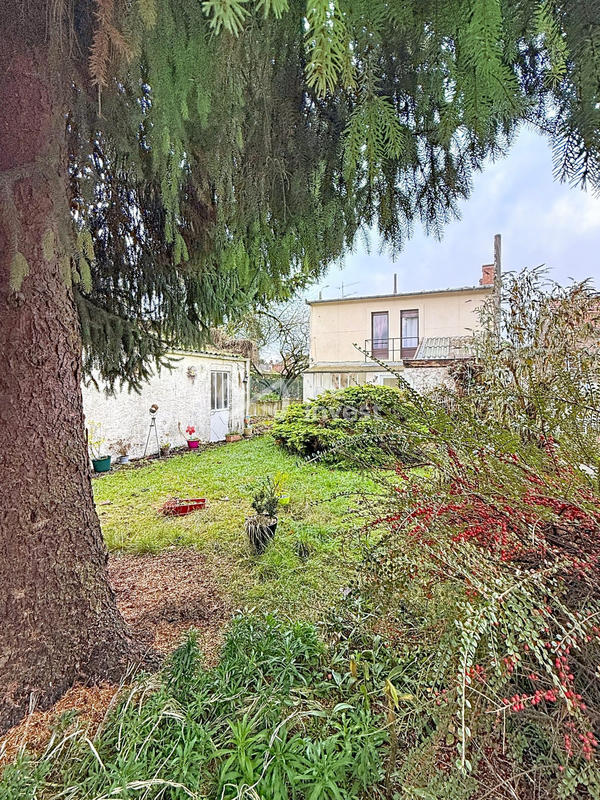 Maison - 101 m² - 6 pièces