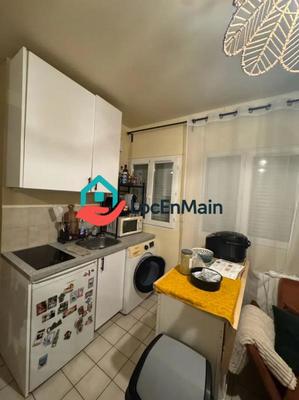 Studio - 25 m² - 1 pièce