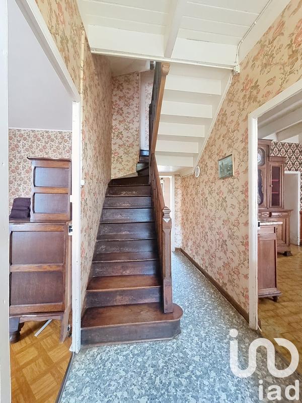 Maison - 243 m² - 10 pièces