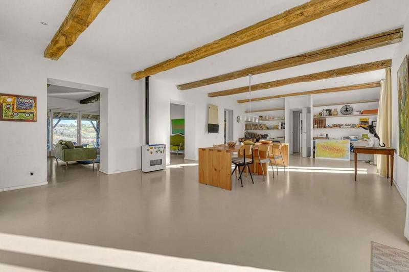 Propriété - 420 m² - 8 pièces