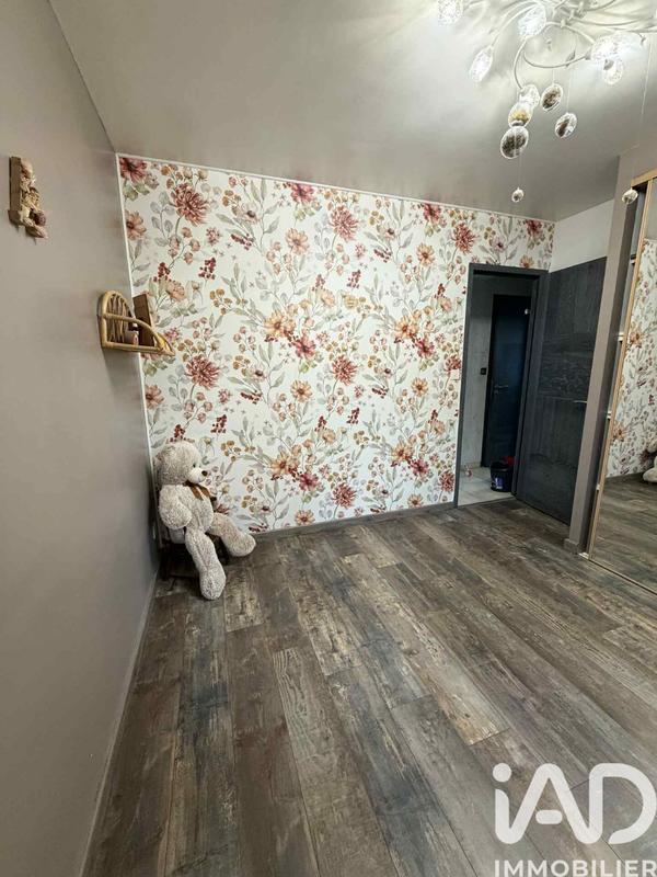 Maison - 180 m² - 8 pièces