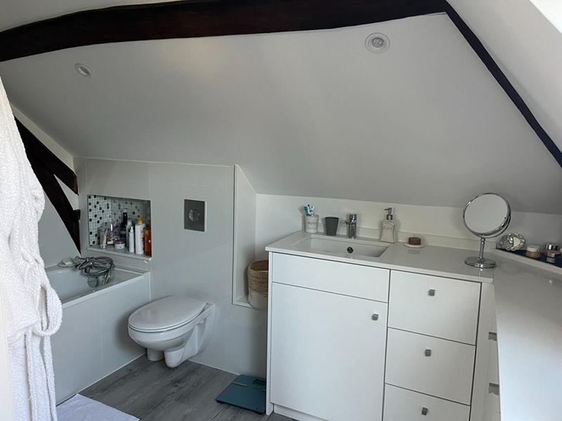 Maison - 180 m² - 8 pièces