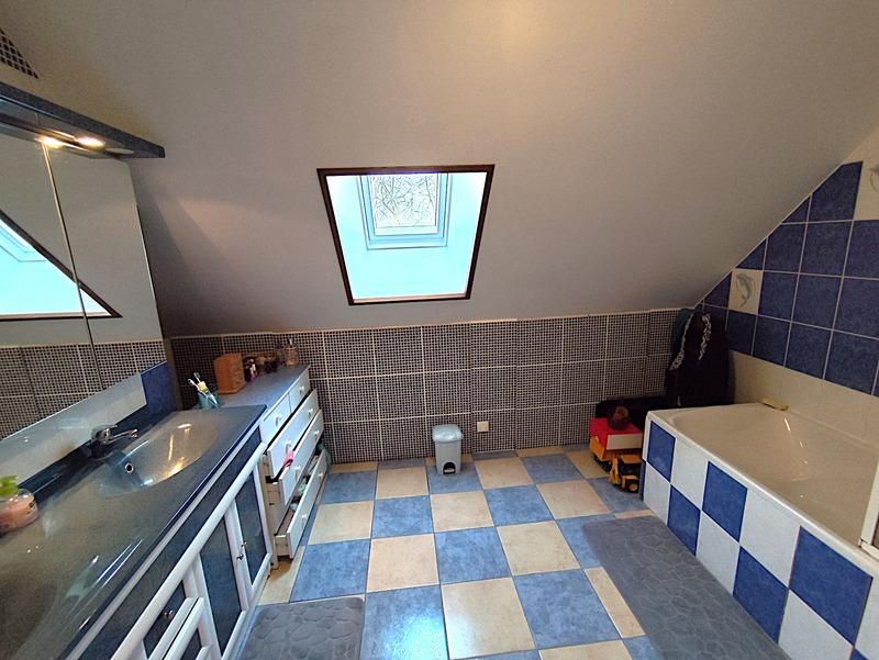 Maison - 175 m² - 7 pièces