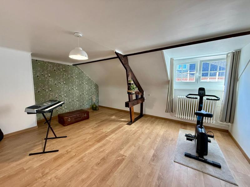 Maison - 209 m² - 7 pièces