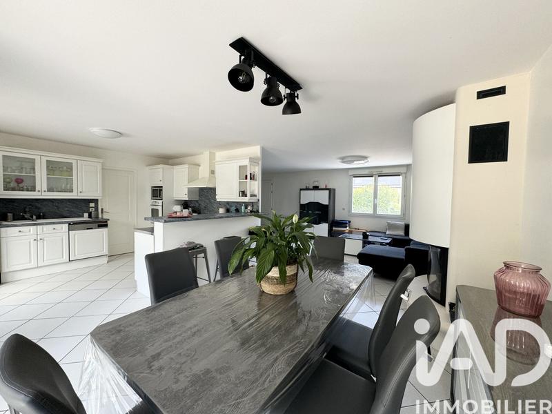 Maison - 143 m² - 7 pièces