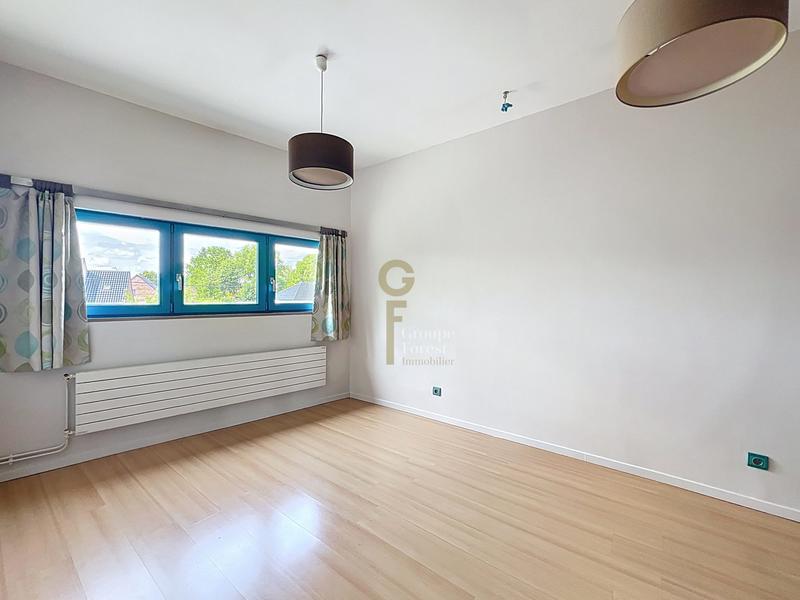 Maison - 231 m² - 6 pièces