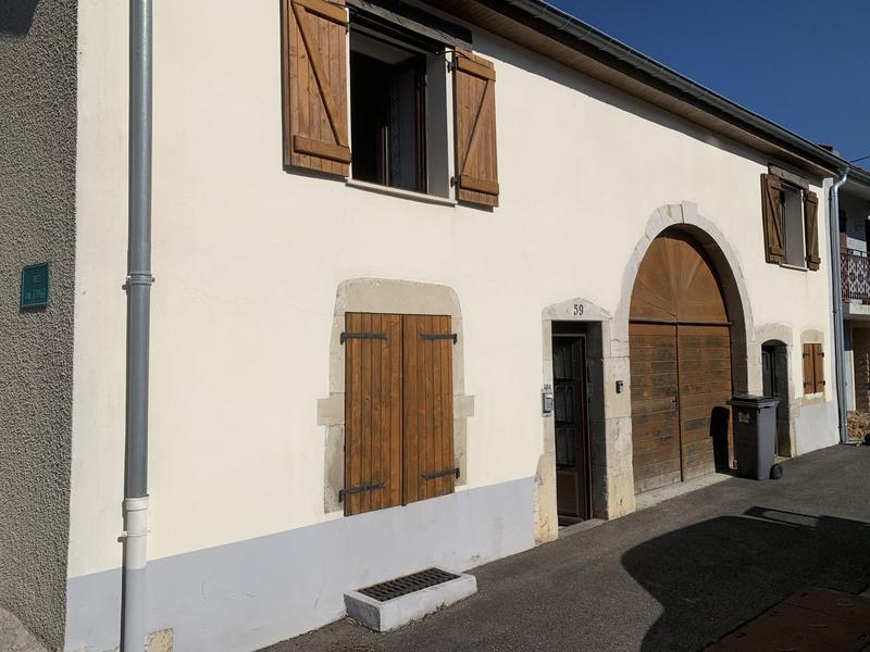 Maison - 235 m² - 11 pièces