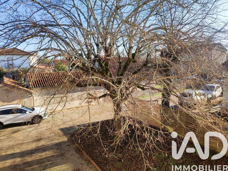 Appartement - 129 m² - 2 pièces