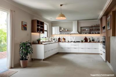 Maison - 146 m² - 7 pièces