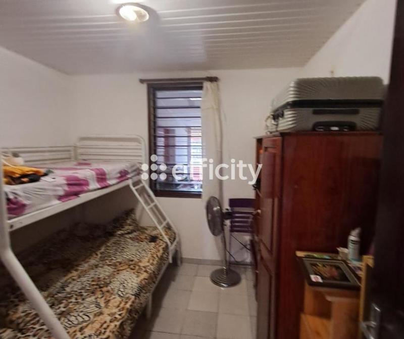 Maison - 141 m² - 7 pièces