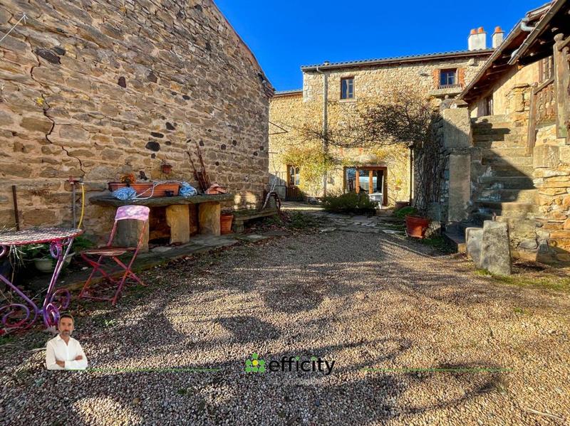 Demeure - 330 m² - 11 pièces