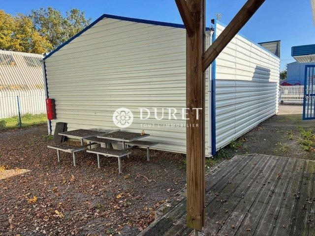 Local d'activités - 200 m²