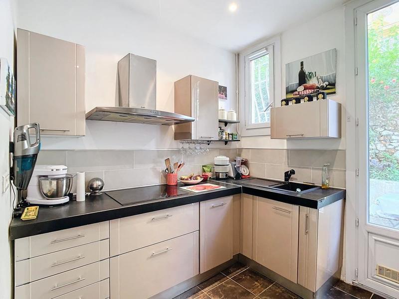 Appartement - 96 m² - 4 pièces