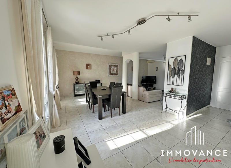 Maison - 200 m² - 6 pièces