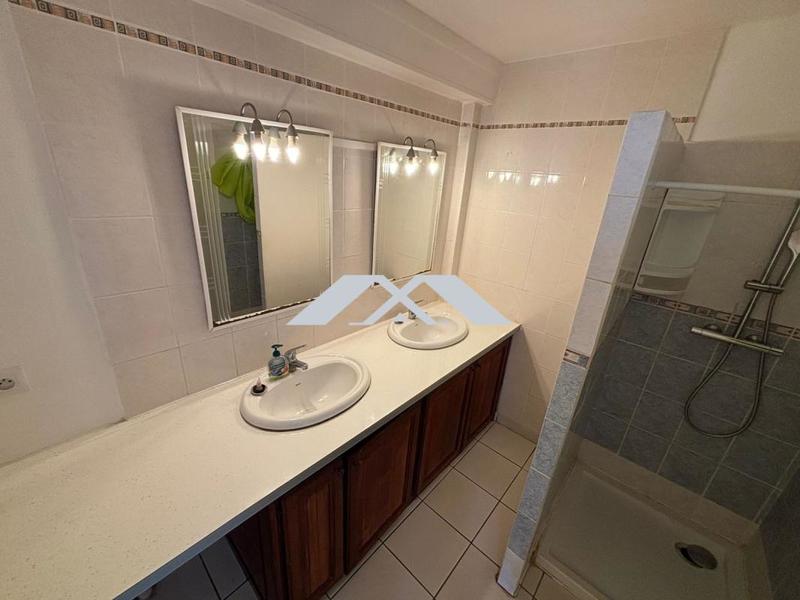 Appartement - 106 m² - 5 pièces