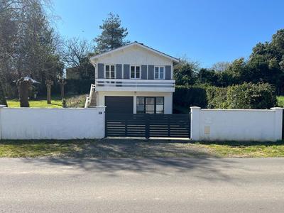 Maison - 57 m² - 6 pièces