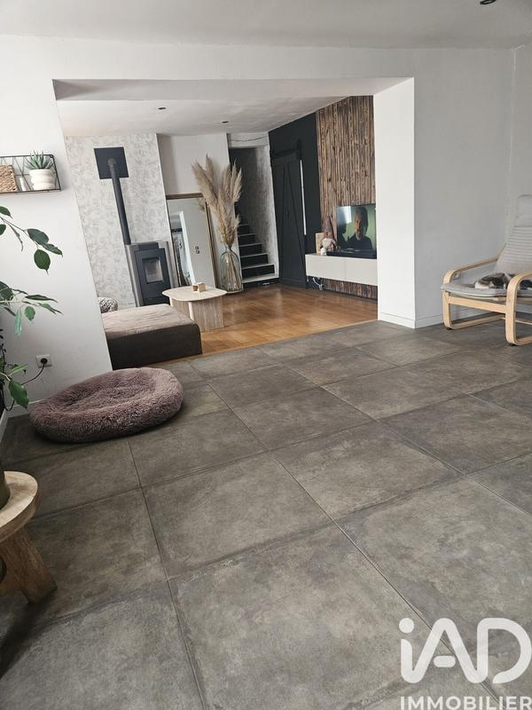 Maison - 160 m² - 8 pièces