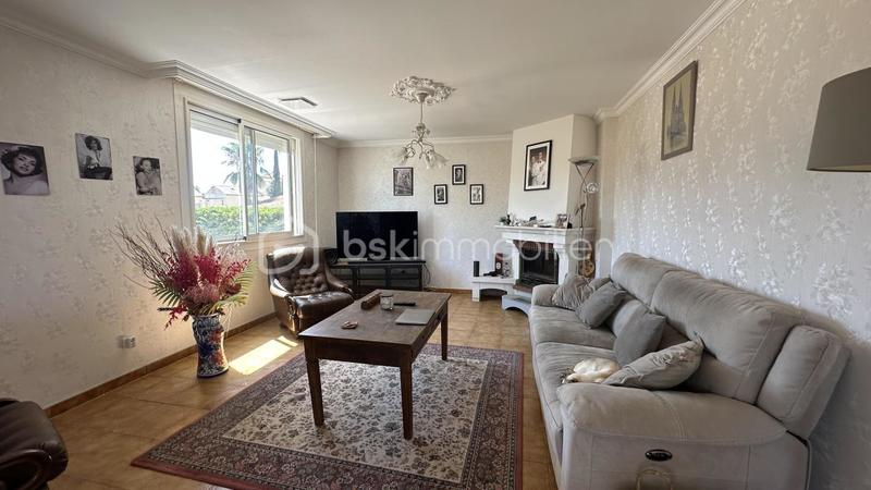 Villa - 280 m² - 9 pièces