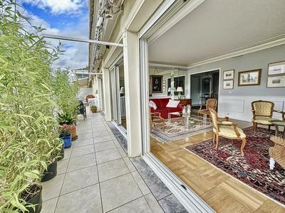 Appartement - 124 m² - 5 pièces