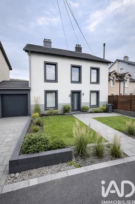 Maison - 106 m² - 8 pièces